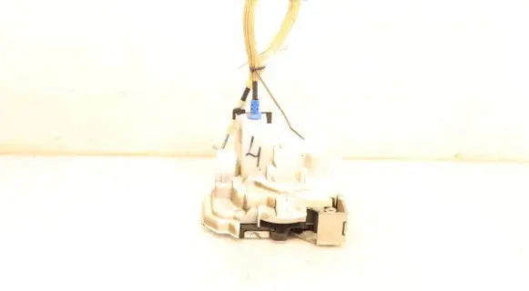 Opel Combo D Front door lock