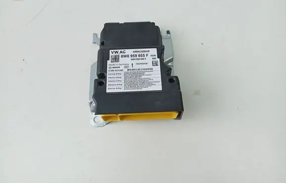 Audi A4 S4 B9 Airbag control unit/module 8W0959655F 0285013643