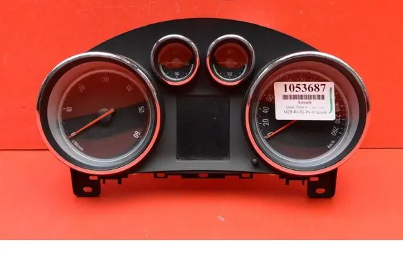 Opel Astra J Speedometer (instrument cluster) 13442453