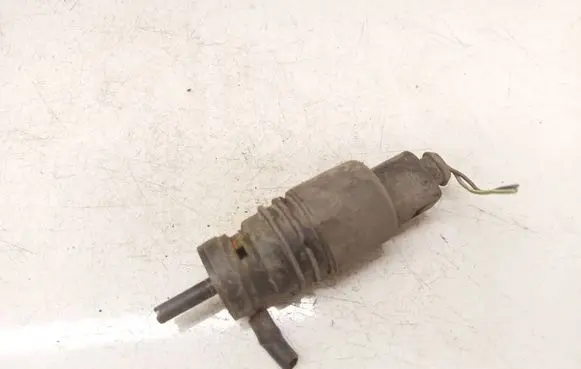 Audi A6 S6 C5 4B Windscreen/windshield washer pump 