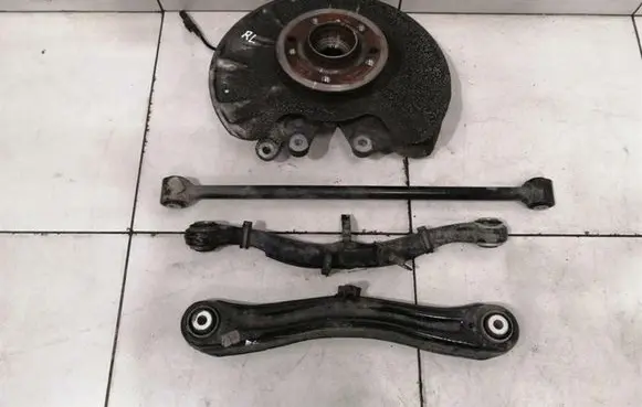 Mercedes-Benz GLE (W166 - C292) Rear wheel hub A1663500108 A1663500906