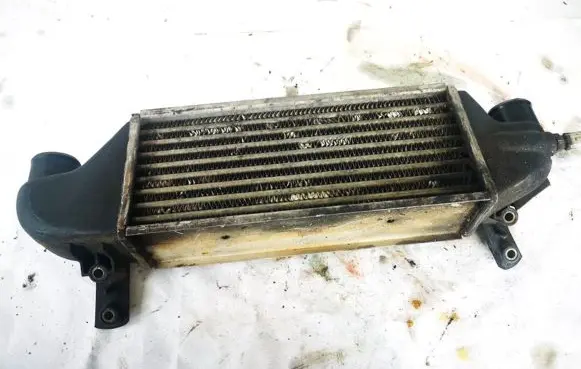 Ford Focus Intercooler radiator xs4q9l440bd