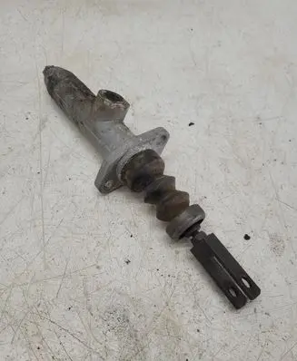 Audi 80 90 S2 B4 Clutch master cylinder 893721401B