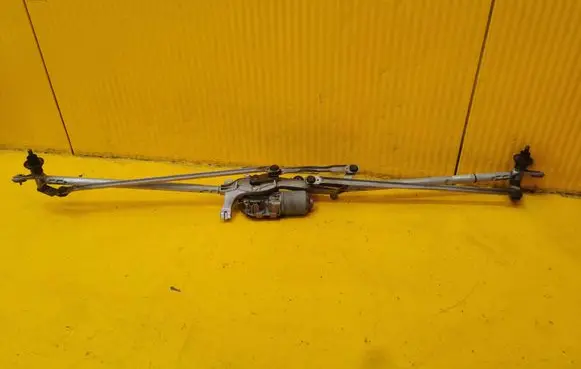 Chevrolet Volt I Front wiper linkage and motor 22829372