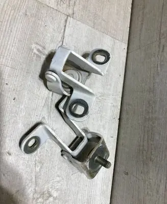 Opel Crossland X Tailgate/trunk/boot hinge