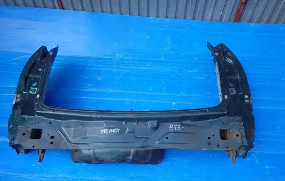Mazda Premacy Rear bodywork 