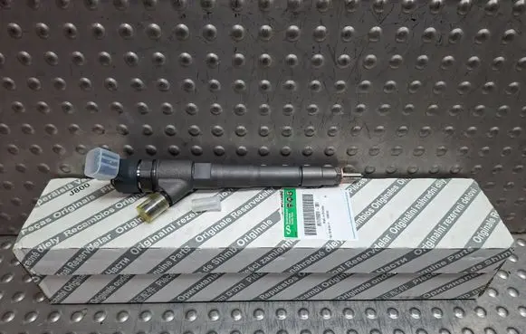 Fuel injector