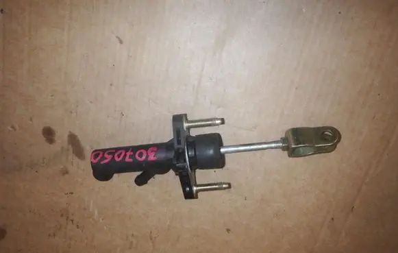 Hyundai Getz Clutch master cylinder 416101C000