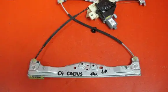 Citroen C4 Cactus Front door window regulator with motor 9674252380