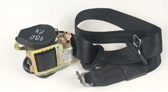 Audi A6 S6 C5 4B Front seatbelt 4B0857705A 560575300A 04011999
