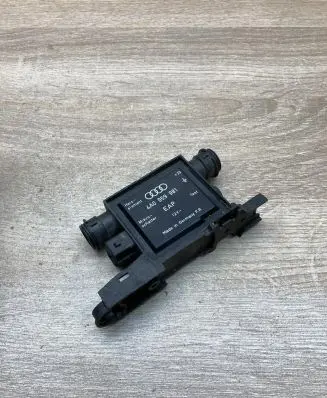 Audi A4 S4 B5 8D Door control unit/module 4A0959981