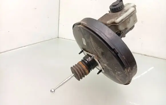 Volkswagen Touran I Brake booster 1T1614105G