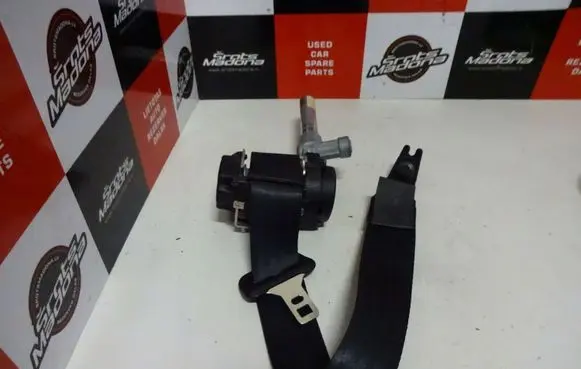 Volvo S80 Rear seatbelt 39818814