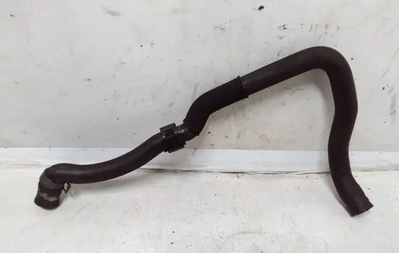 Volkswagen PASSAT B7 Engine coolant pipe/hose 3AA122157