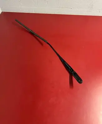 Volkswagen PASSAT B8 USA Front wiper blade arm 561955406B