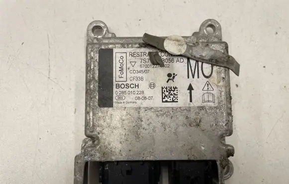 Ford Mondeo MK IV Airbag control unit/module 0285010228
