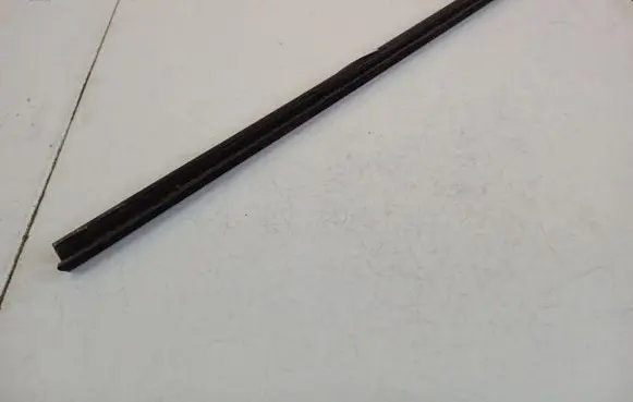 Ford Focus C-MAX Front door glass trim molding 