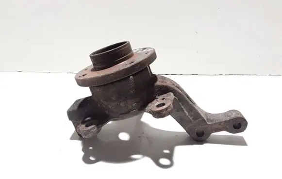 Renault Modus Front wheel hub