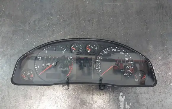 Audi A4 S4 B5 8D Speedometer (instrument cluster) 8D0920930A