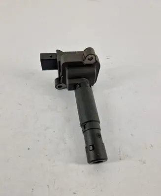 Mercedes-Benz C W203 High voltage ignition coil A0001501580