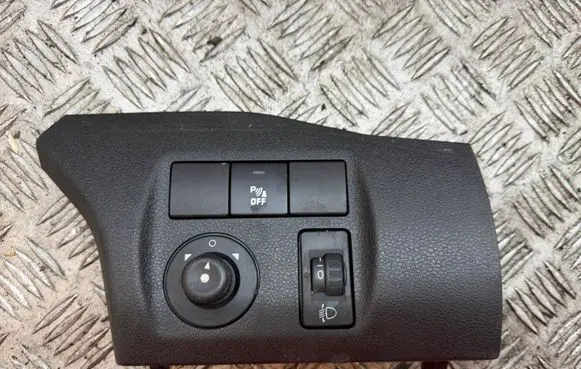 Peugeot Partner Wing mirror switch 9680907377