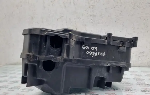 Volkswagen Touareg I Fuse box set 7L0937576B
