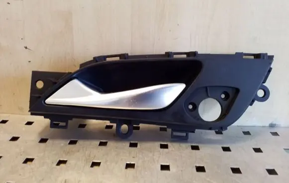 Hyundai i40 Rear door interior handle 2511172802