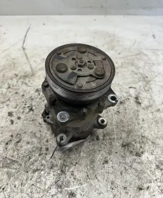 Volkswagen Golf IV Air conditioning (A/C) compressor (pump)