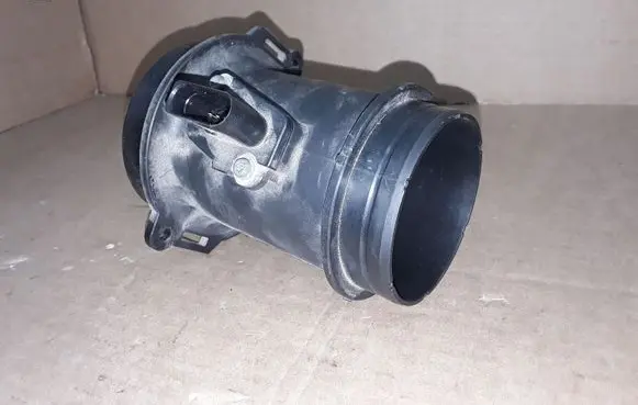 Audi A4 S4 B7 8E 8H Mass air flow meter 059906461K