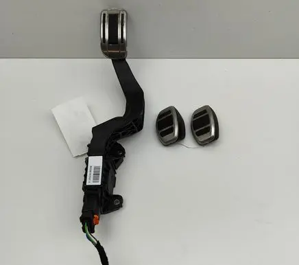 Opel Mokka B Accelerator throttle pedal 9837892380 9824807780
