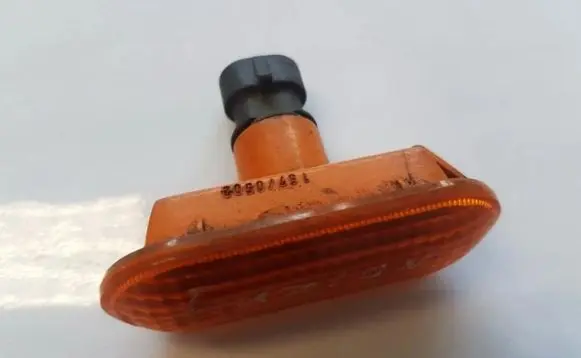 Ford Focus C-MAX Front fender indicator light 2s6a13k354ad 2s6a-13k354-ad