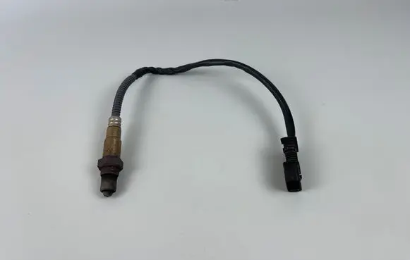 BMW 5 F10 F11 Lambda probe sensor 7596908 0258027015