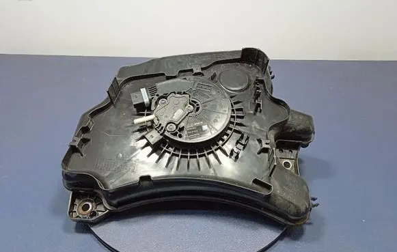 Skoda Octavia 985 AdBlue liquid reservoir 5Q0131877F