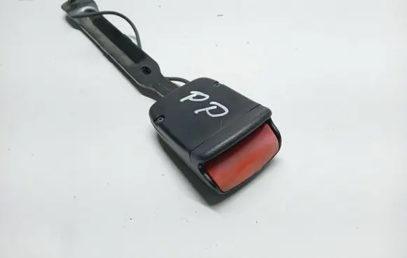 Renault Fluence Front seatbelt buckle 62915R