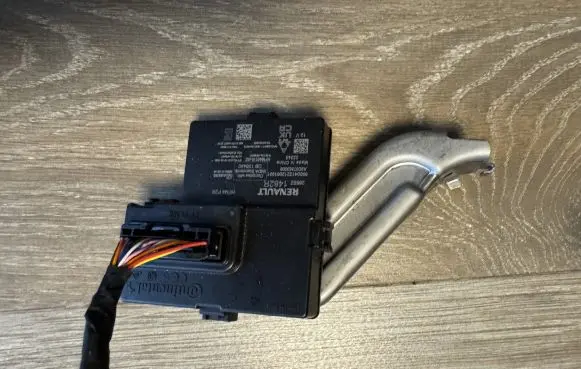 Renault Arkana Other devices 285S21482R