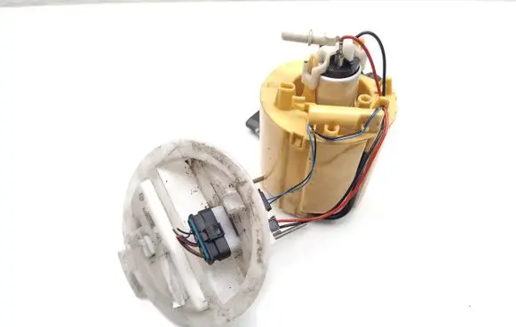 Mercedes-Benz E AMG W212 In-tank fuel pump 