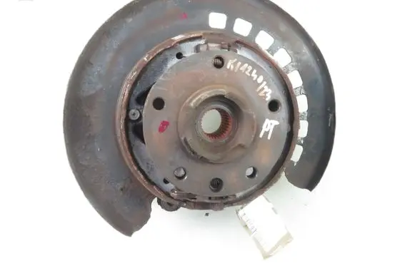 Audi Q7 4L Stub axle 7L8505436
