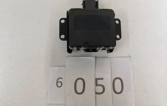 Jaguar I-Pace Distronic sensor radar J9D39G768AF 39R11610 0203302197
