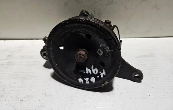 Mazda 626 Power steering pump GA2A32650D 18263042