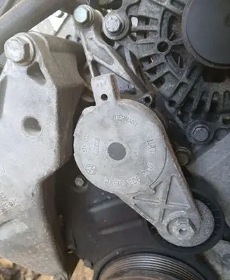 Seat Altea Generator/alternator belt tensioner 03G903315C