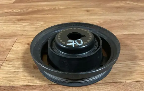 Opel Astra H Crankshaft pulley 55559