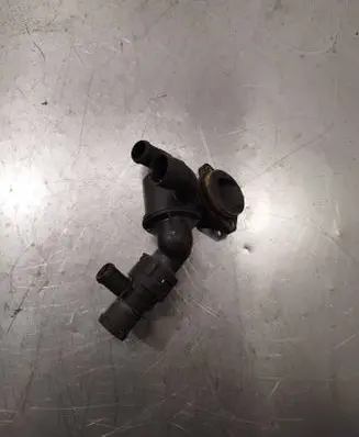 Audi A4 S4 B8 8K Thermostat housing 03l121111ad