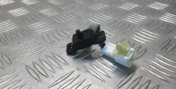 Hyundai Tucson TL Seat control switch 