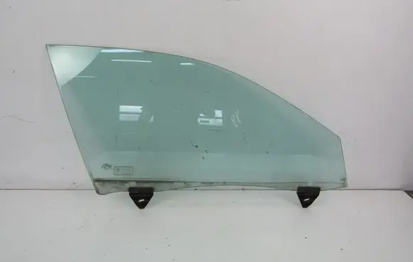 Audi A4 S4 B6 8E 8H Front door window glass four-door 