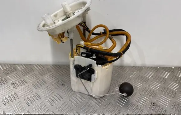 Alfa Romeo Giulia Fuel injection high pressure pump 00505474790