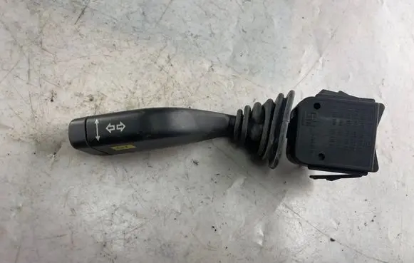 Opel Zafira A Indicator stalk 90560990 12263700