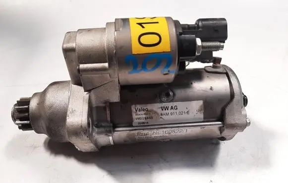 Volkswagen Golf VII Starter motor 0AM911021E