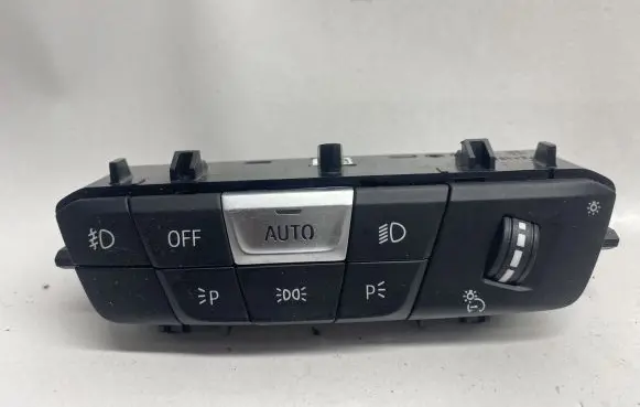 BMW 2 F44 Light switch 61319461144
