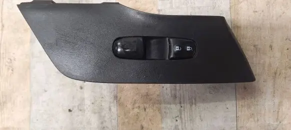 Nissan Altima Electric window control switch 80960