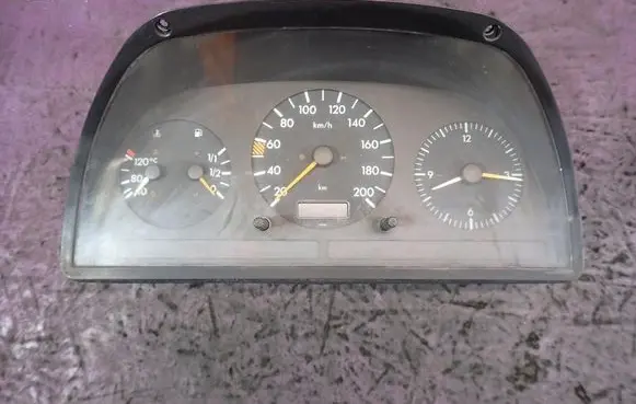 Mercedes-Benz Vito Viano W638 Speedometer (instrument cluster)